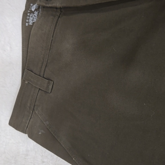 Mountain Hardware Men's Brown Shorts - Picture 10 of 15